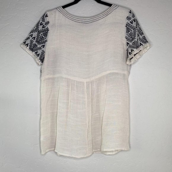 THML Cream Navy Embroidered Blouse EUC - Picture 5 of 6